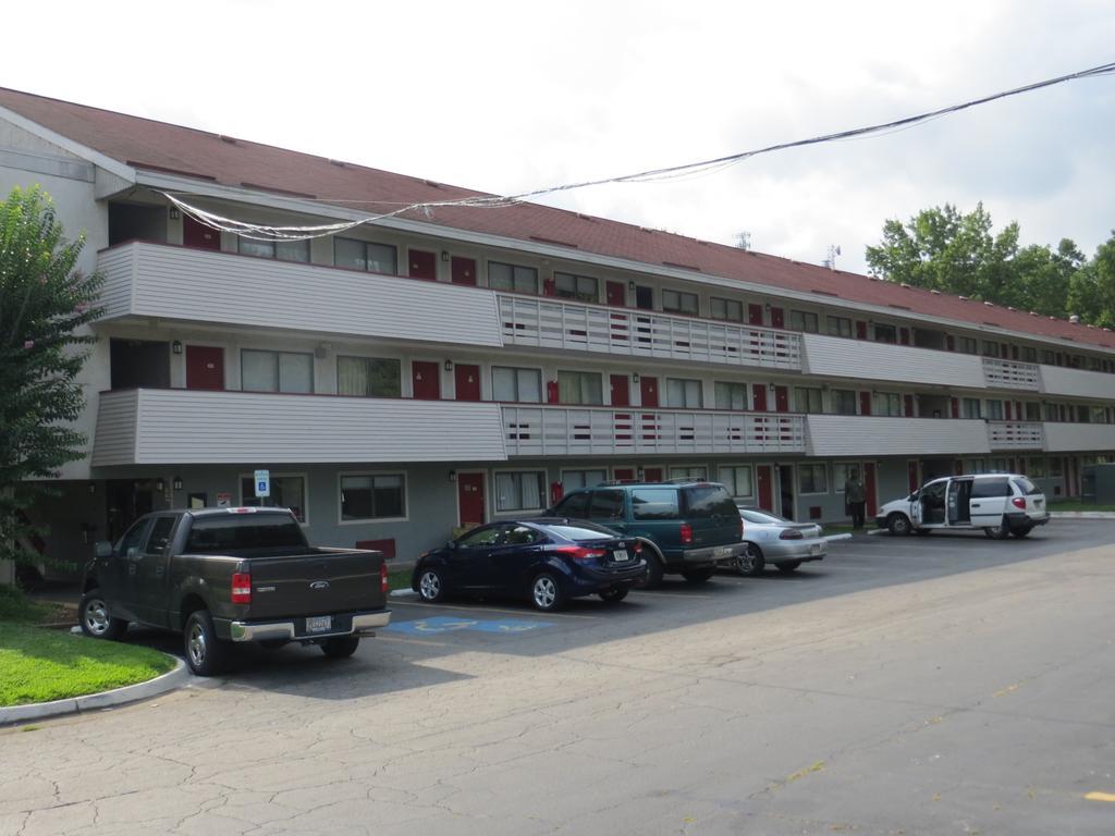 A2C Budget Hotel Atlanta Bagian luar foto
