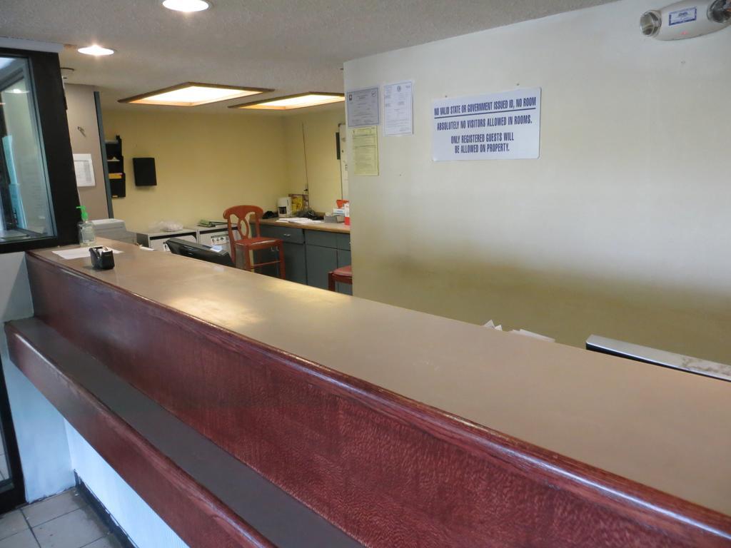 A2C Budget Hotel Atlanta Bagian luar foto
